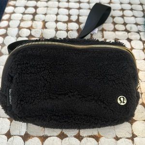 Lululemon black fleece everywhere belt bag. NWT.
